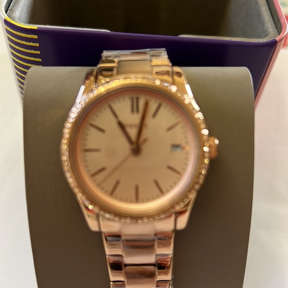 Fossil Women\'s Watch  NWT Gold Rose